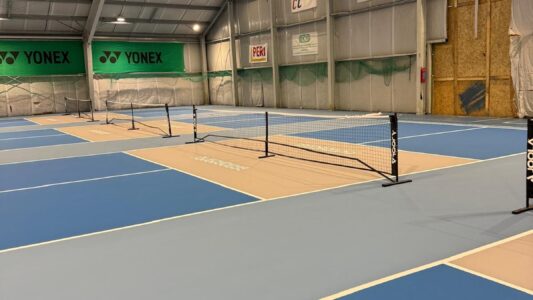PLECHOVKA Dubeč po rekonstrukci rozšiřuje nabídku o pickleball a padel
